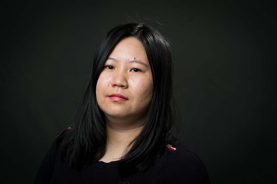 雪莉。Chen, Assistant Director, Finance, University Advancement